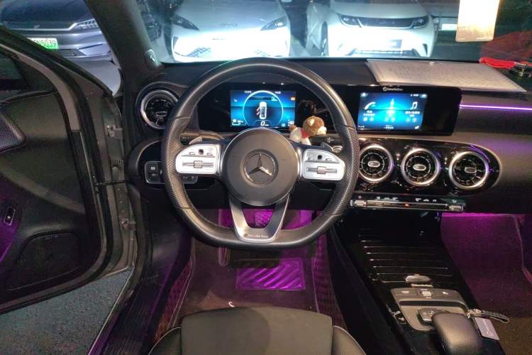 Used Mercedes-Benz A-Class 2019 Restyled A 180 L Sport Sedan Steering Wheel