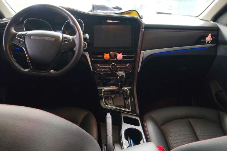 Used Venucia T70 2019 2.0L CVT Enjoy Edition China V Standard