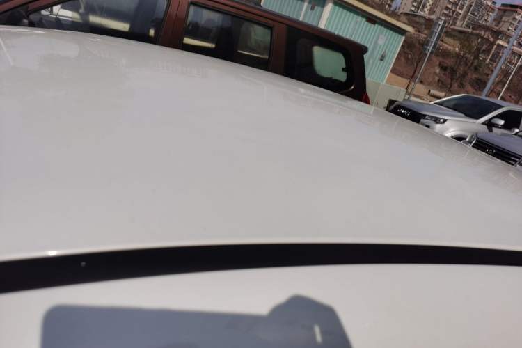 Used Qoros 3 2018 Sedan 1.6L Automatic Leading Model Roof