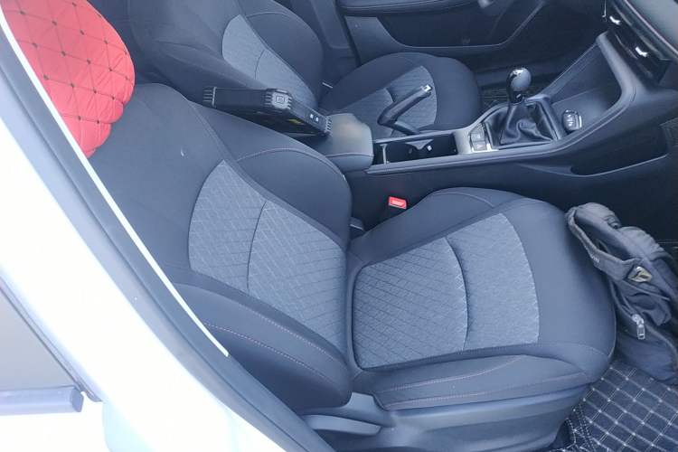 Used Roewe i5 2023 1.5L Manual Comfort Edition