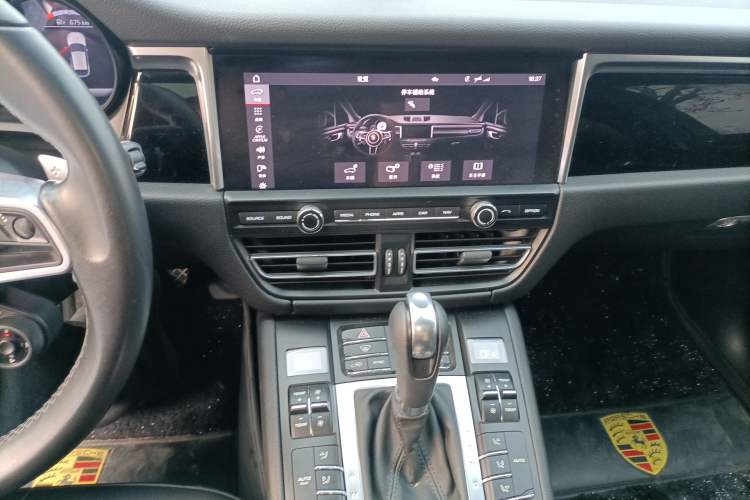 Used Porsche Macan 2021 Macan S 3.0T
