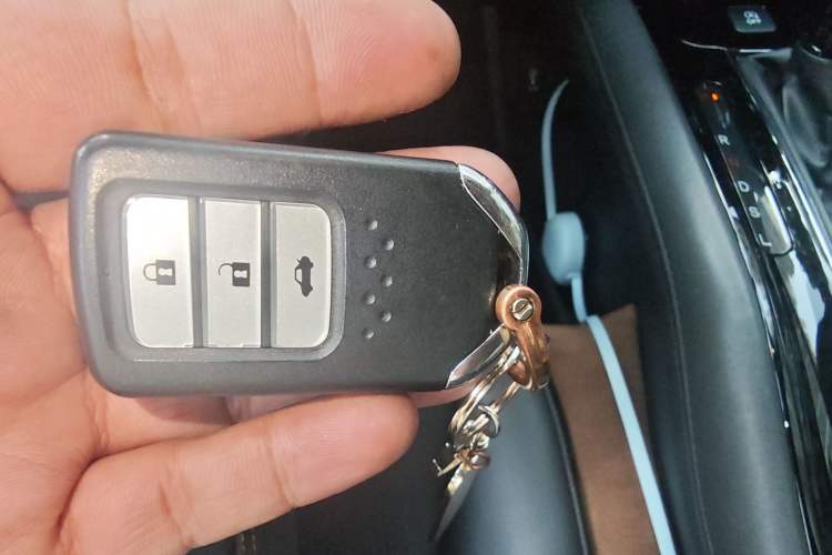 Used Honda Vezel 2020 1.5L CVT Pioneer Edition