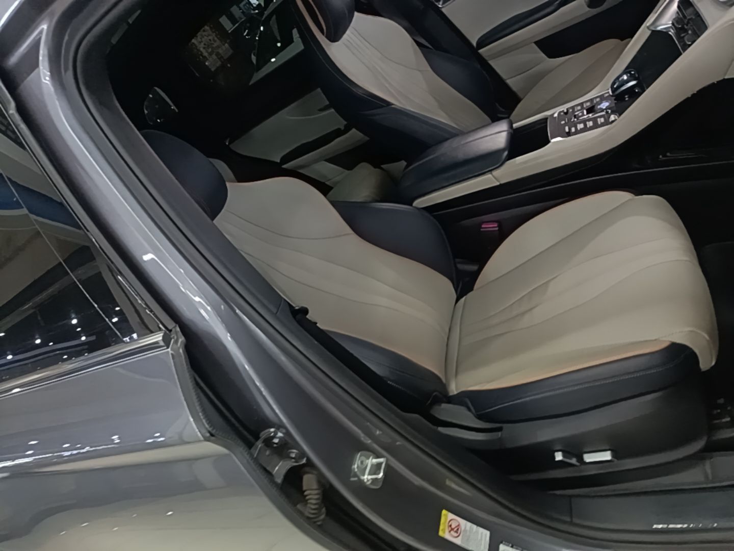 BYD Song PLUS New Energy 2021 DM-i 51KM Prestige Model - Executive — снимка 19