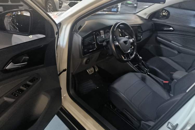 Used Jetta VS5 2019 280TSI Automatic Enjoyment Model
