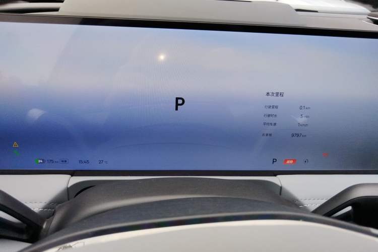 Used Geely Galaxy E8 2025 700 km Long-Range Intelligent Driving Version
