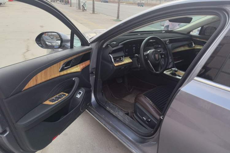 Used Hongqi H5 2023 2.0T Automatic Smart Connect Flagship Edition