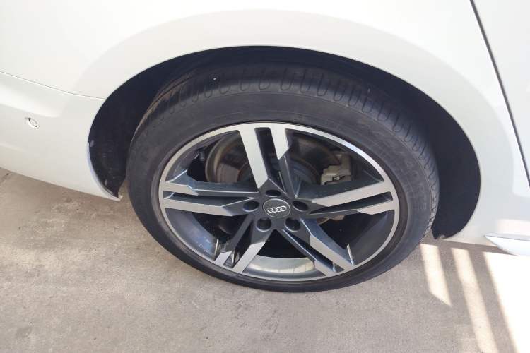 Used Audi A4L 2020 40 TFSI Luxury Dynamic Model
