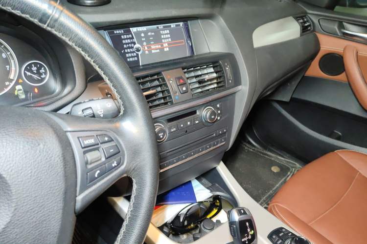 Used BMW X3 2011 xDrive28i Leading Model Audio And AC Panel