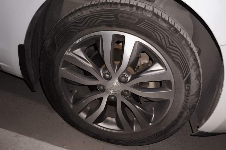 Used Buick GT 2019 18T Automatic Connected Elite Model China VI Standard
