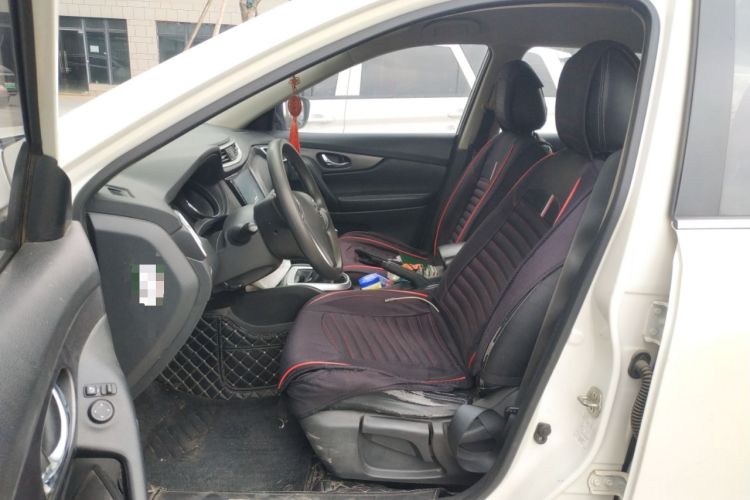 Used Nissan X-Trail 2017 2.0L Manual Classic Edition 2WD
