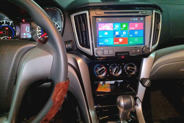 Used Venucia T70 2016 2.0L CVT Smart Choice Edition