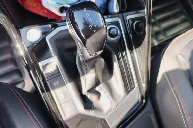 Used Volkswagen Tayron 2020 330TSI Two-Wheel Drive Luxury Smart Connectivity Version Gear Lever