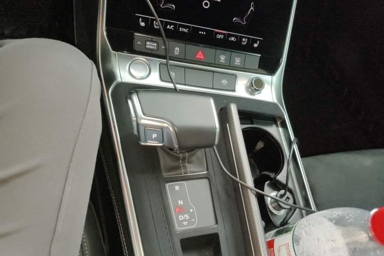 Used Audi A6L 2020 55 TFSI quattro Prestige Dynamic Edition Gear Lever