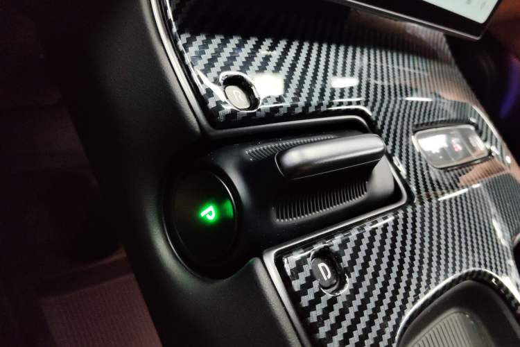 Used Nio ET5T 2024 75kWh Touring Gear Lever