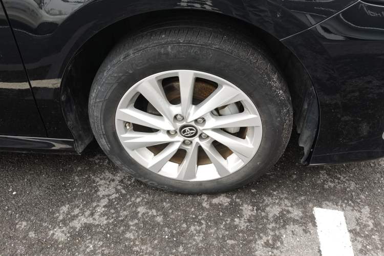 Used Toyota Camry 2021 Dual-Motor 2.5 HGVP Leading Edition Right Front Wheel Hub