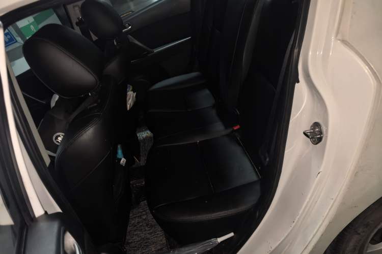 Used Mazda 3 2015 Sedan 1.6L Automatic Elite Model
