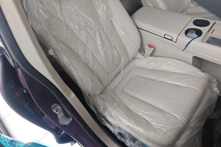 Used Hima Luxeed R7 2024 All-Electric 667 km Max
