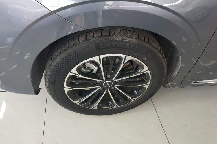 Used Roewe iMAX8 2022 Model 400TGI Exclusive Version for Key Accounts