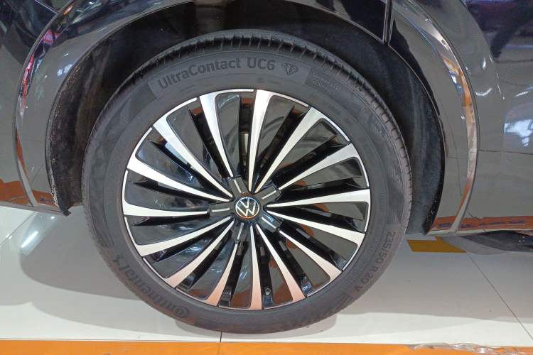 Used Volkswagen Viloran 2020 380TSI Prestige Edition