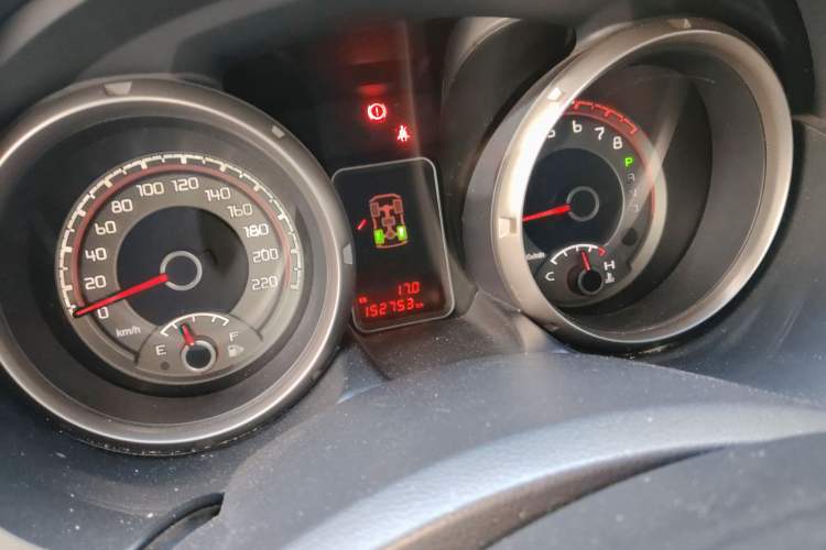 Used Mitsubishi Pajero 2015 3.0L Automatic Elite Edition China V Standard Odometer Close Up