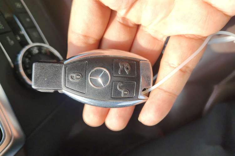 Used Mercedes-Benz GL-Class 2013 GL 500 4MATIC Vehicle Key
