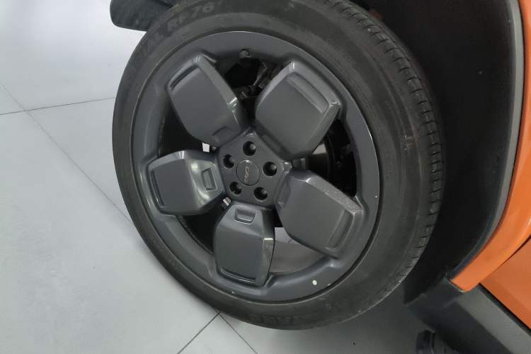 Used iCAR V23 2025 501 Four-Wheel Drive Intelligent Driving Version
