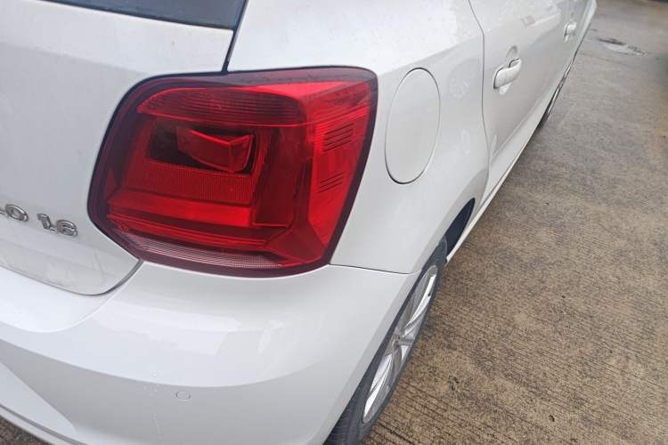Used Volkswagen Polo 2014 1.6L Automatic Comfort Edition Right Rear Taillight