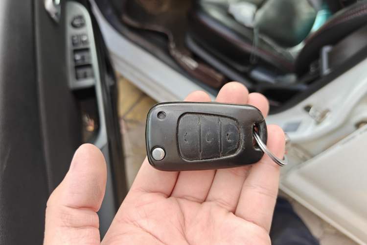 Used Kia K2 2015 Sedan 1.4L Manual Transmission GL
