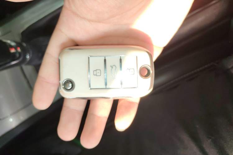 Used Roewe RX5 2019 20T Two-Wheel Drive Automatic 4G Connected Platinum Edition
