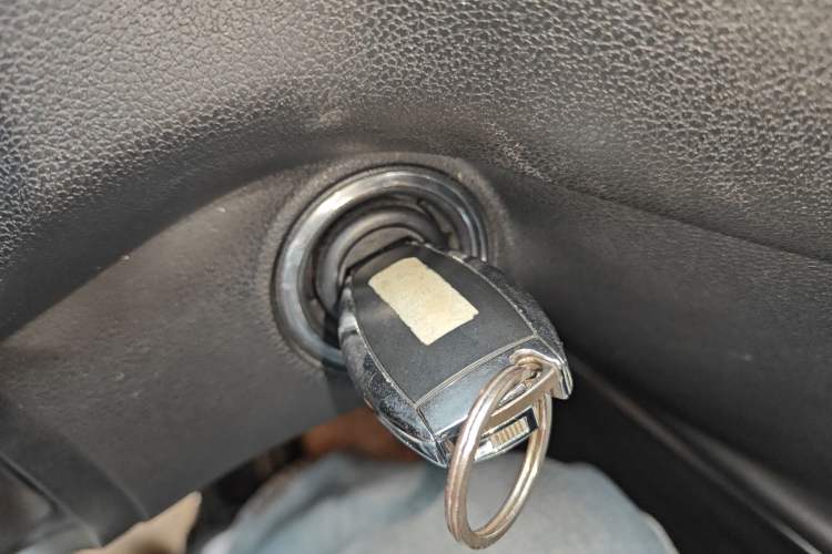 Used Mercedes-Benz M-Class 2010 ML 300 4MATIC