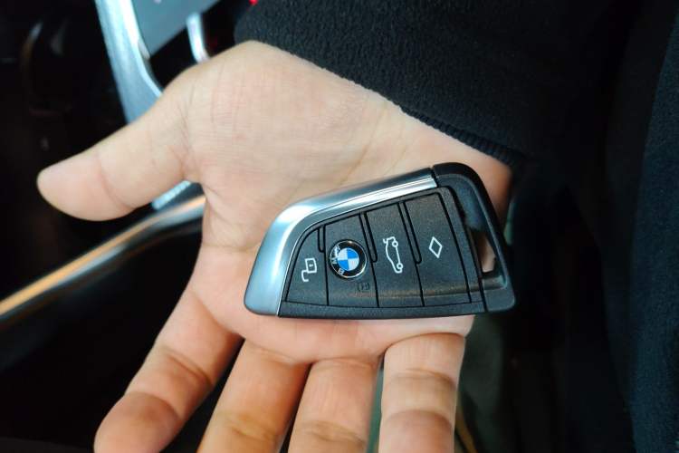 Used BMW 3 Series 2025 330Li M Sport Shadowline Package
