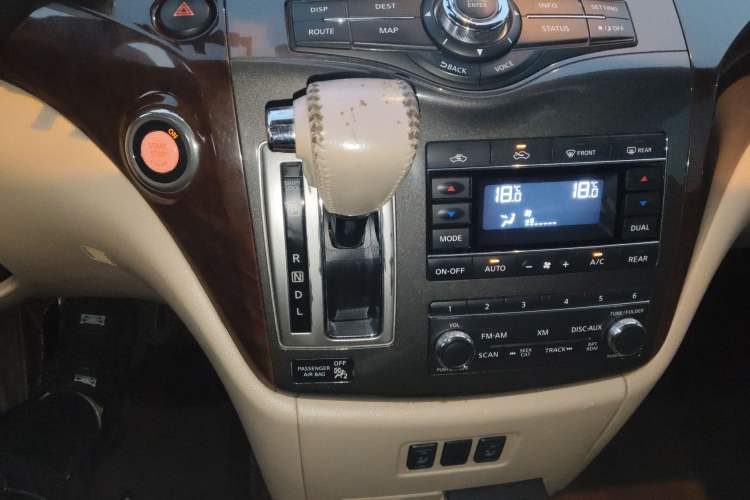 Used Nissan Quest 2015 3.5L SL
