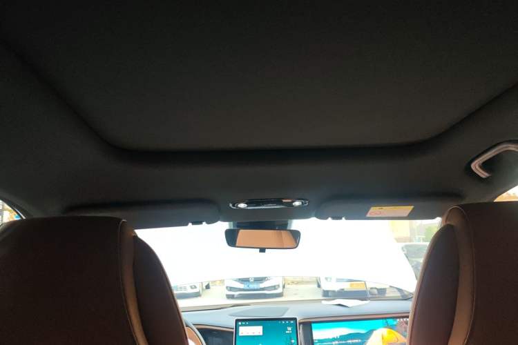 Used Geely Galaxy L7 2025 EM-i 115km Exploration Edition Headliner