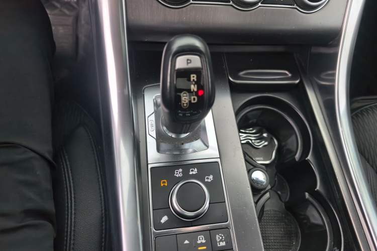 Used Land Rover Range Rover Sport 2016 3.0 SC V6 SE
