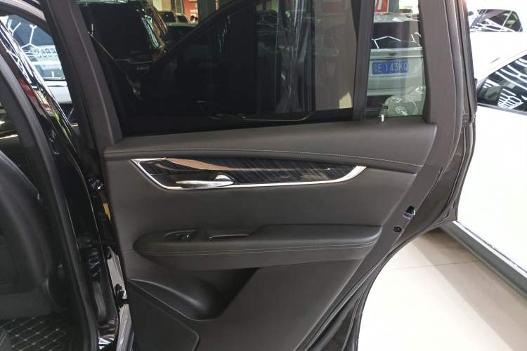 Used Cadillac XT6 2021 2.0T 6-Seater Two-Wheel Drive Luxury Version
