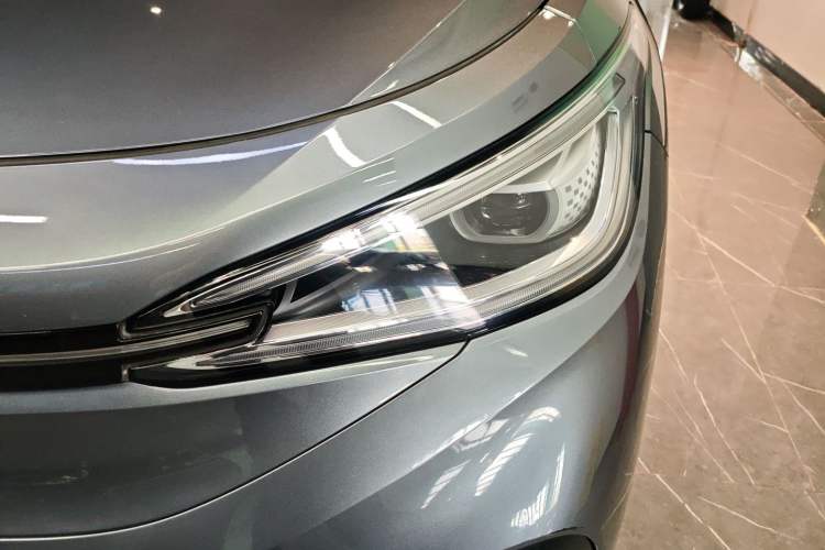 Used Volkswagen ID.4 X 2023 Pure Smart Edition Left Front Headlight