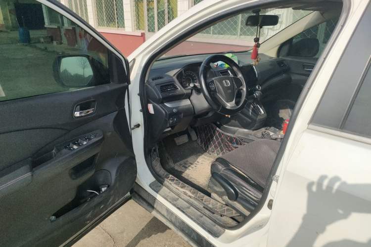 Used Honda CR-V 2016 2.0L two-wheel drive Urban Edition