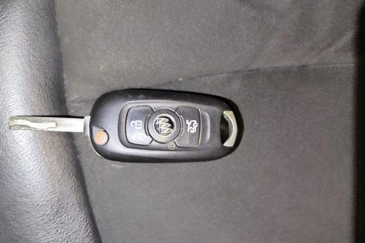 Used Buick Verano 2017 Sedan 20T Dual-Clutch Elite Model
