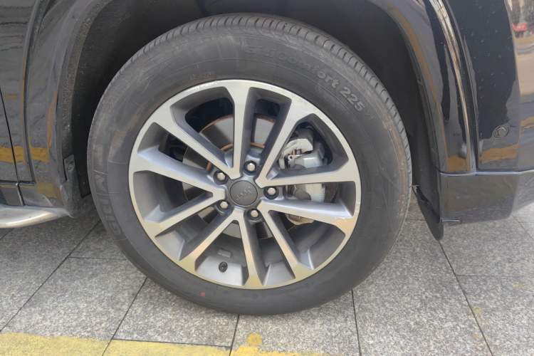 Used Jeep Grand Commander 2018 2.0T Four-Wheel Drive Smart Enjoyment Version China V Emission Standard
