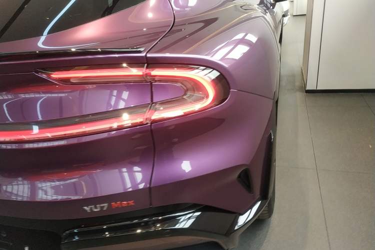 Used Xiaomi Auto YU7 2025 Ultra-Long Range High-Performance All-Wheel-Drive Max Edition