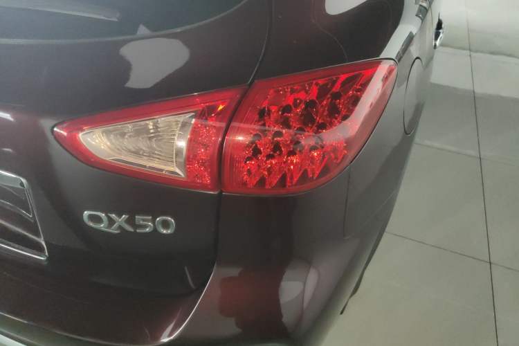 Used Infiniti QX50 2015 2.5L Enjoyment Edition Right Rear Taillight