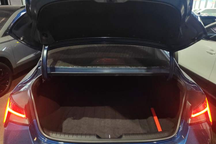 Used Hyundai Elantra 2021 1.5L CVT LUX Prestige Edition