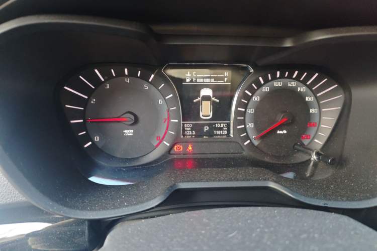 Used GAC Trumpchi GS4 2017 235T Automatic Two-Wheel Drive Luxury Smart Connectivity Version Odometer Close Up