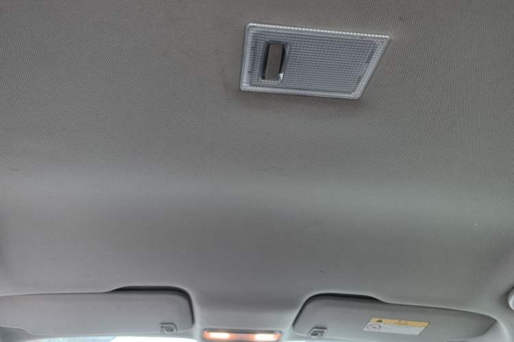 Used Chevrolet Trax 2014 1.4T Automatic Two-Wheel Drive Comfort Version Headliner