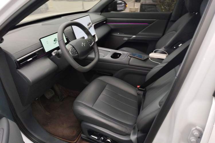 Used Dongfeng eπ eπ008 2026 Model Six-Seat Pure-Electric Family Edition
