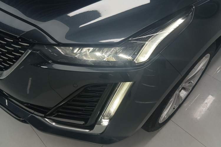 Used Cadillac CT5 2022 28T Luxury Version (Standard Edition) Left Front Headlight