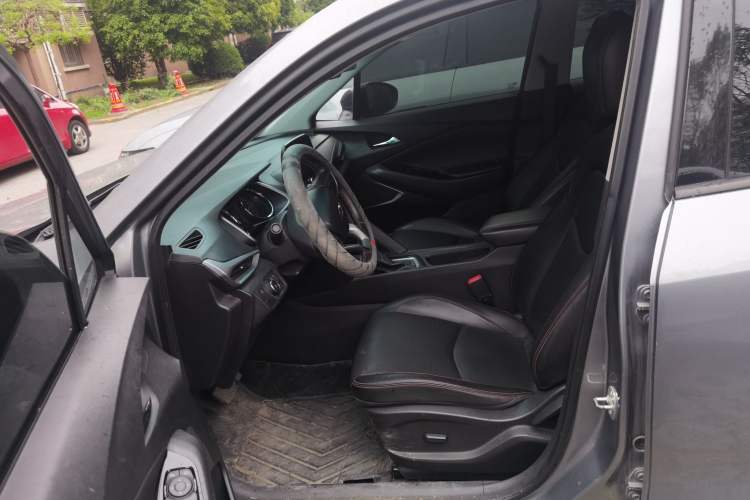 Used Chevrolet Orlando 2018 Redline 530T Automatic Zhaoxiang Edition (5+2 Seating) – China V Standard Left Front Seat