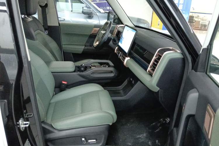 Used iCAR 03 2024 472km Four-Wheel Drive Long-Range Intelligent Advanced Version Right Front Seat