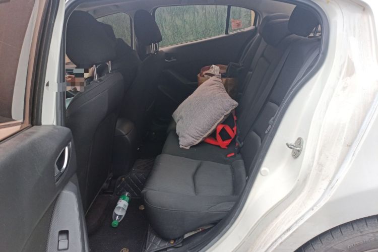 Used Mazda Mazda 3 Axela 2014 Sedan 1.5L Automatic Luxury Model
