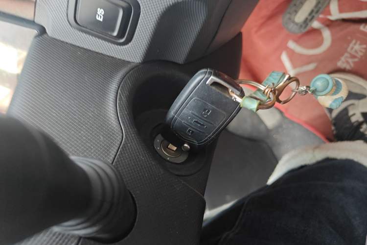 Used Wuling Hongguang MINIEV 2021 Macaron Fashion Model Lithium Iron Phosphate Vehicle Key